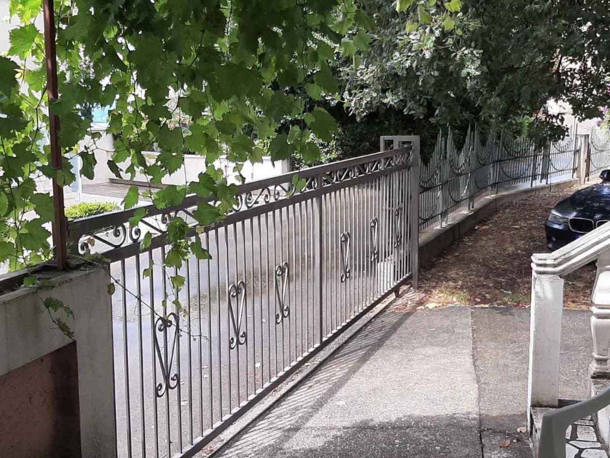 Apartment Danijela ブドヴァ エクステリア 写真