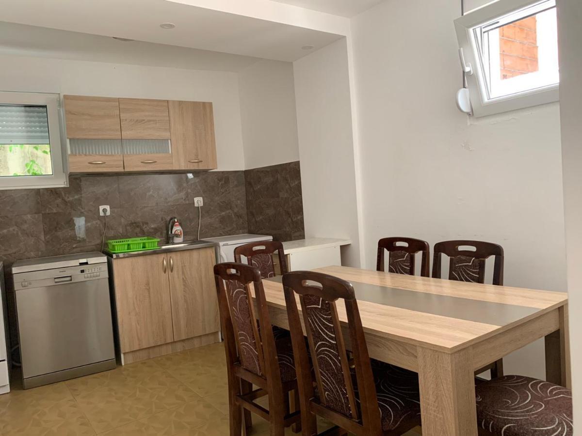 Apartment Danijela ブドヴァ エクステリア 写真