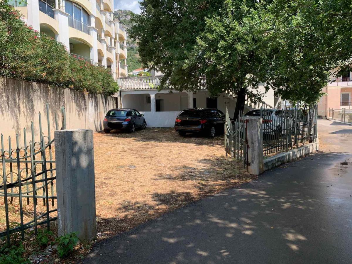 Apartment Danijela ブドヴァ エクステリア 写真